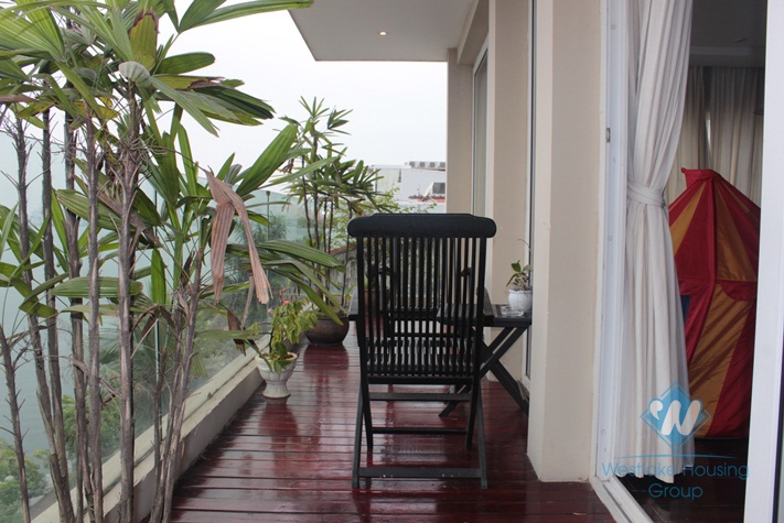 High quality apartment with lake view for lease in Xuan Dieu street, Tay Ho, hanoi